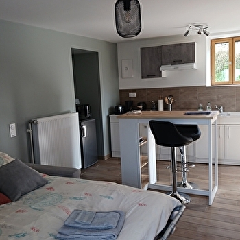 La maison d'à côté - ALISE-SAINTE-REINE