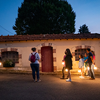 Balade aux lanternes : L'ancienne cité thermale de Pougues les Eaux en nocturne - POUGUES-LES-EAUX