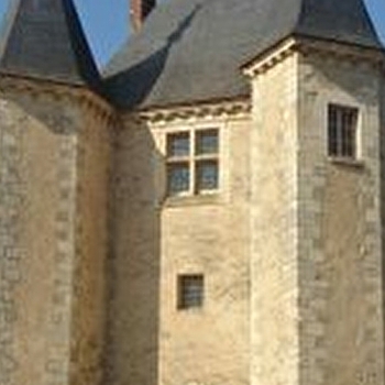 Musée de la Porte de Joigny à Villeneuve-sur-Yonne - VILLENEUVE-SUR-YONNE