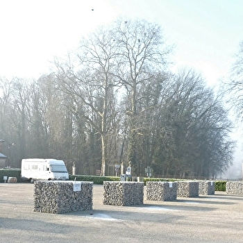 Aire de service et de stationnement pour les campings-cars - PIERRE-DE-BRESSE