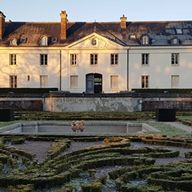 Visite guidée - Le château de la Verrerie 'Côté cour et côté jardin'