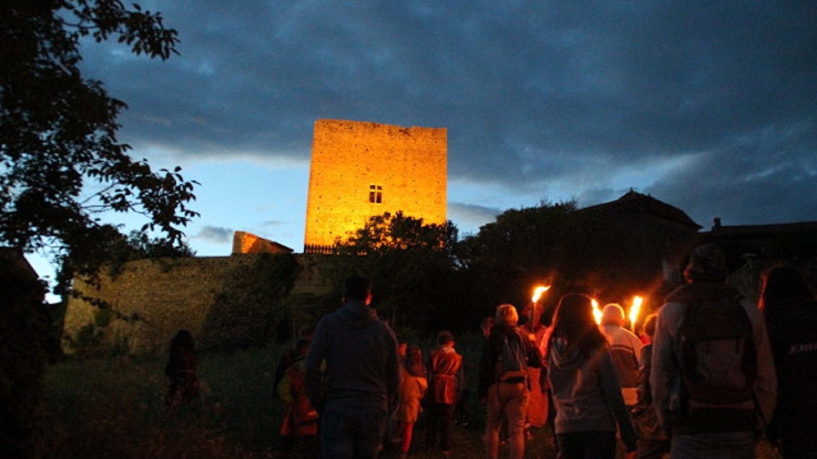 Visite nocturne du village médiéval