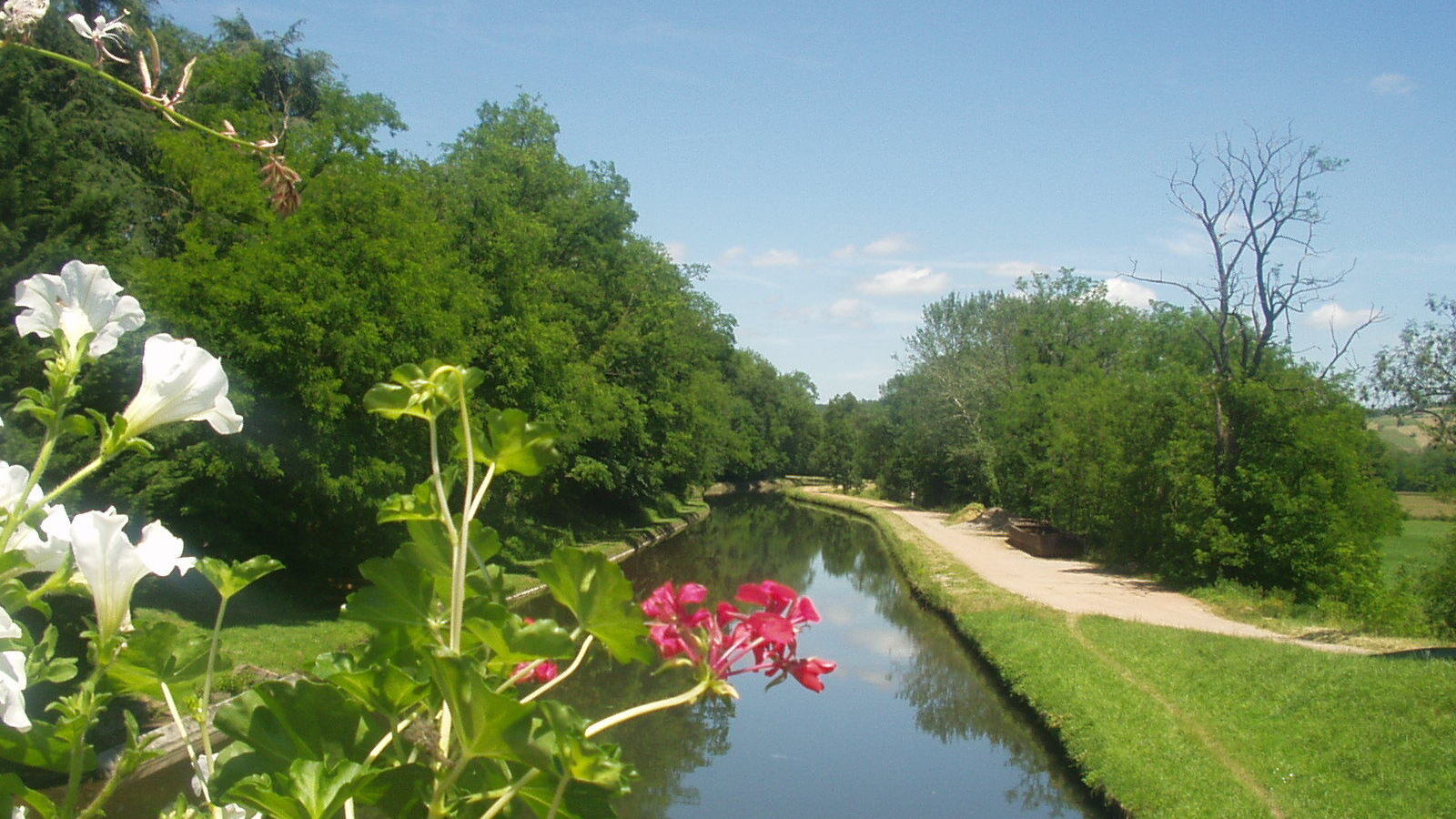 Boucle cyclable n°3 : De l'eau à la pierre