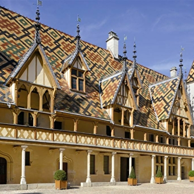 Hôtel-Dieu - Hospices de Beaune - Parcours libre Hôtel-Dieu > Sur les pas des fondateurs