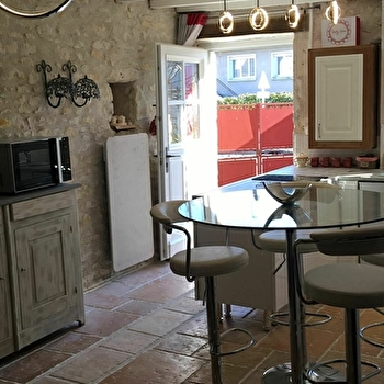 Gîte les Glycines - VARENNES-VAUZELLES