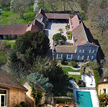 Chambres d'hôtes du Domaine Les Bertrands - COUCHES