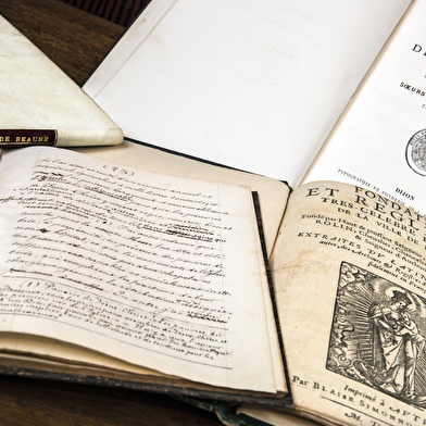 Hôtel-Dieu - Hospices de Beaune
Programmation 2025 - HUMANITÉ
En-quêtes d'histoires