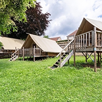 Tente Amazone sur Pilotis 2 - SCEY-SUR-SAONE-ET-SAINT-ALBIN