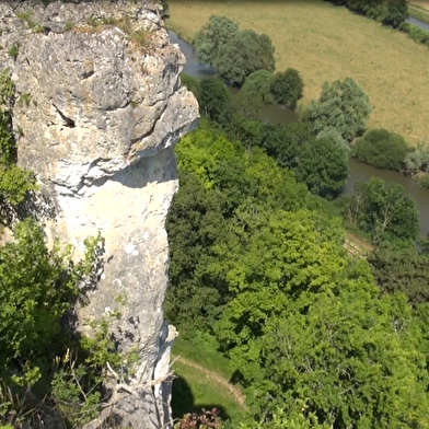 Balade famille : le sentier-nature des Roches de Basseville