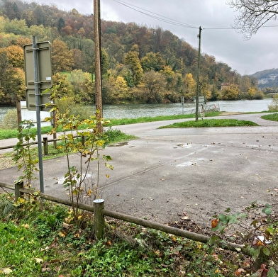 Aire de stationnement pour camping-cars à Ougney-Douvot