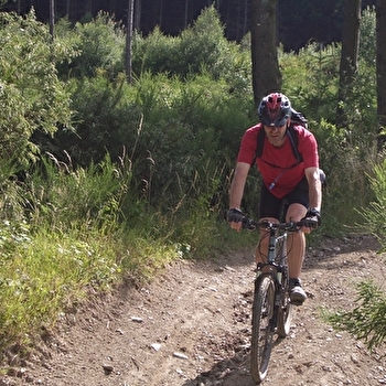 Circuit VTT M8 de St Mamert à Ouroux - DEUX-GROSNES