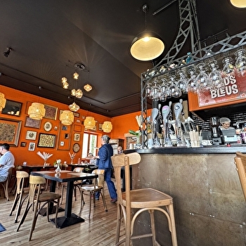 Les Pieds Bleus - SAINT-GENGOUX-LE-NATIONAL