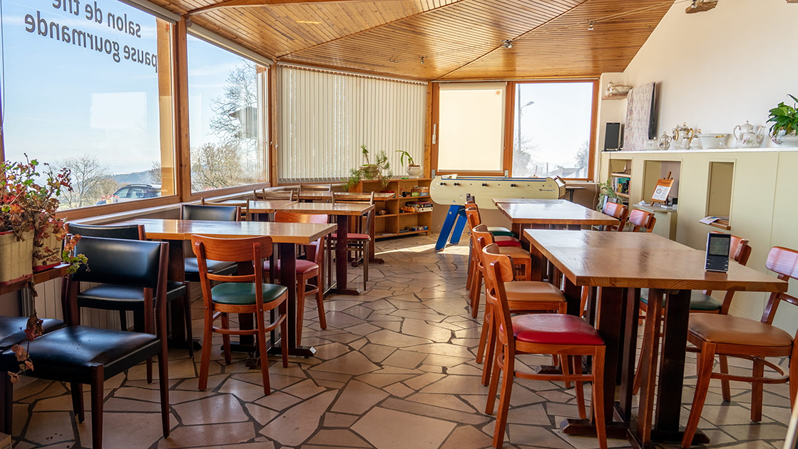 Salon de Thé - Ô Bistrot Suspendu