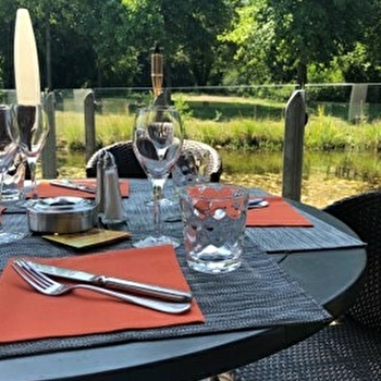 L'Ycaste - POUGUES-LES-EAUX