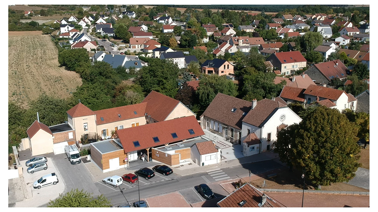 Tour de Savigny-le-Sec, entre ville et pleine nature