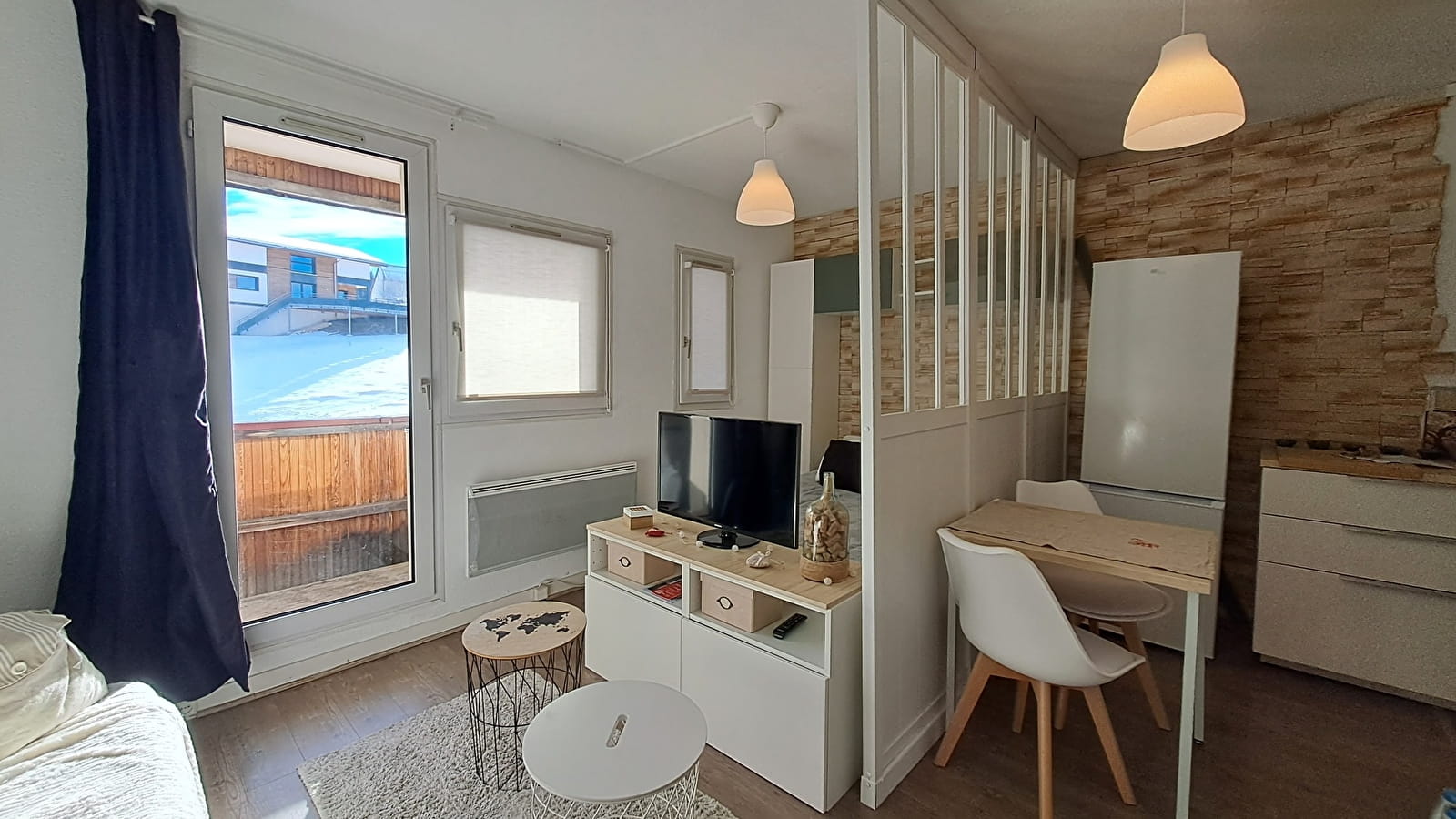 La Serre - Studio en résidence - P322THI00