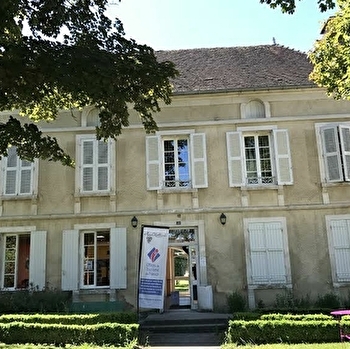 Office de Tourisme de Chablis, Cure, Yonne & Tonnerrois - BIT de Pontigny - PONTIGNY