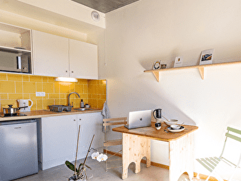 Studio — Résidence EMA-CNIFOP - SAINT-AMAND-EN-PUISAYE