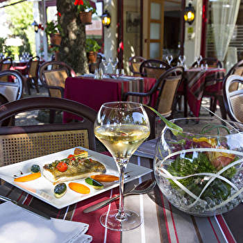 Restaurant de l'Hôtel de la Terrasse - VILLERSEXEL