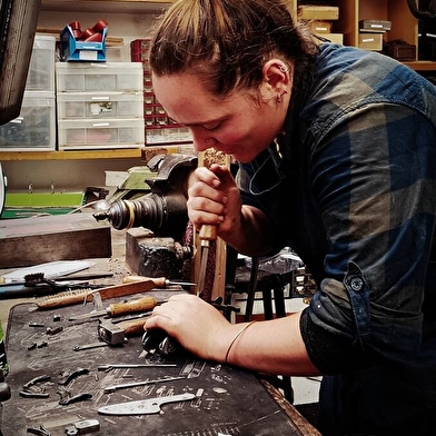 JAMES - Coutellerie Armurerie 