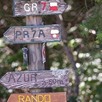 Etape du GR7 Des Vosges aux Pyrénées - POULE-LES-ECHARMEAUX