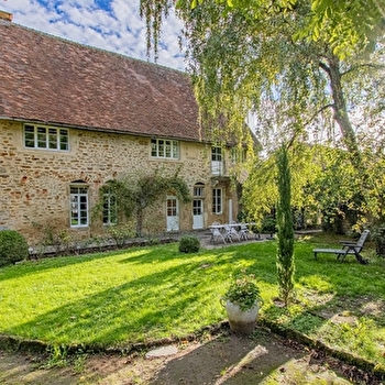 La Maison des Templiers - COUCHES