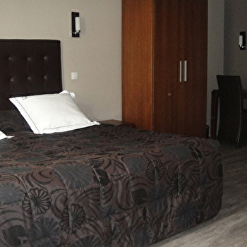 Hôtel-Restaurant de l'Ecu Coupat Père et Fils - MONTBARD