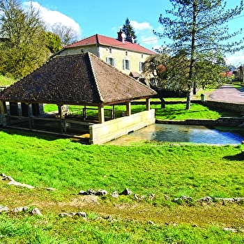 Lavoirs et Fontaines au Pays de Montbozon - FONTENOIS-LES-MONTBOZON