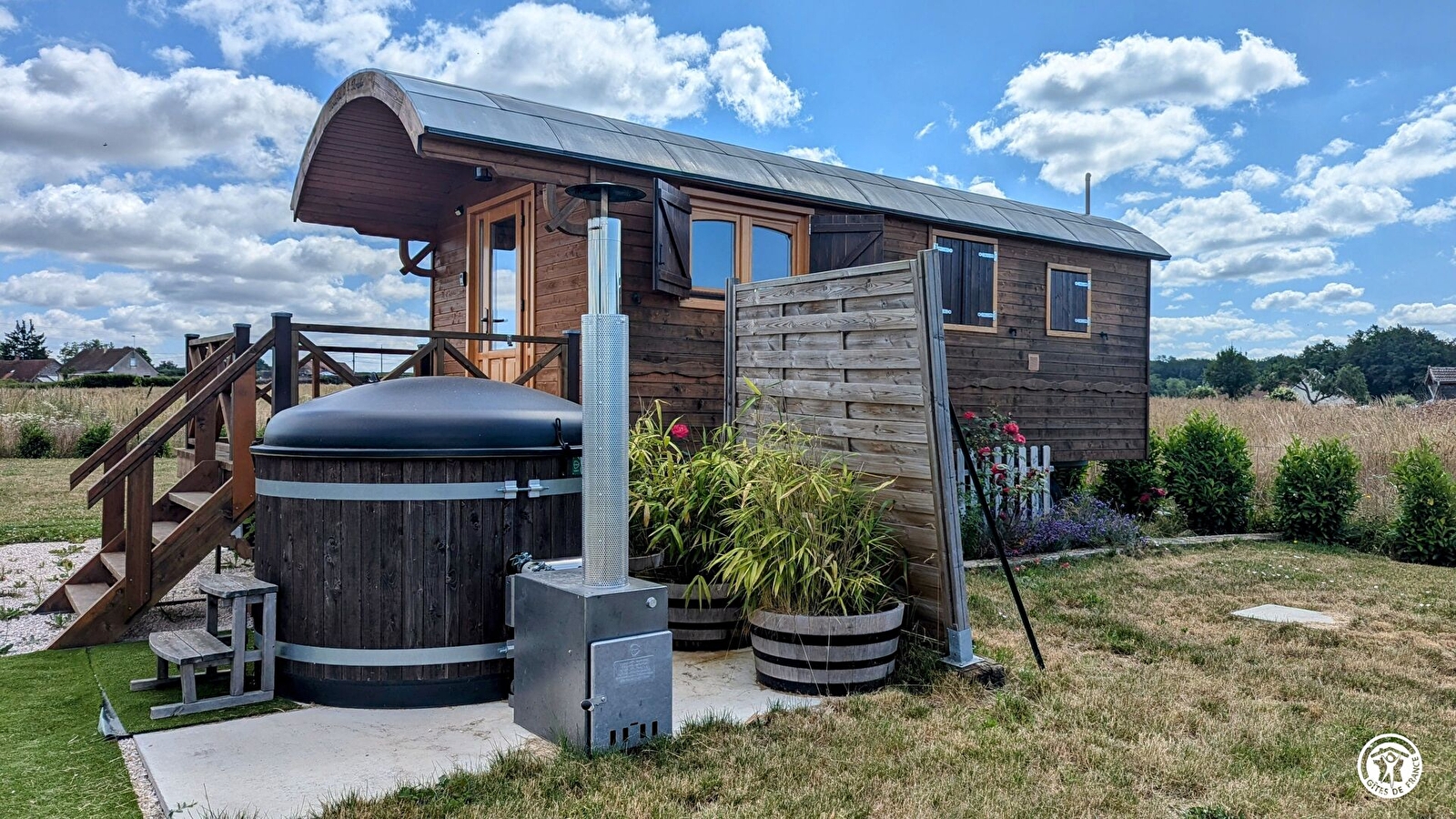 La Roulotte du Domaine des Nomades