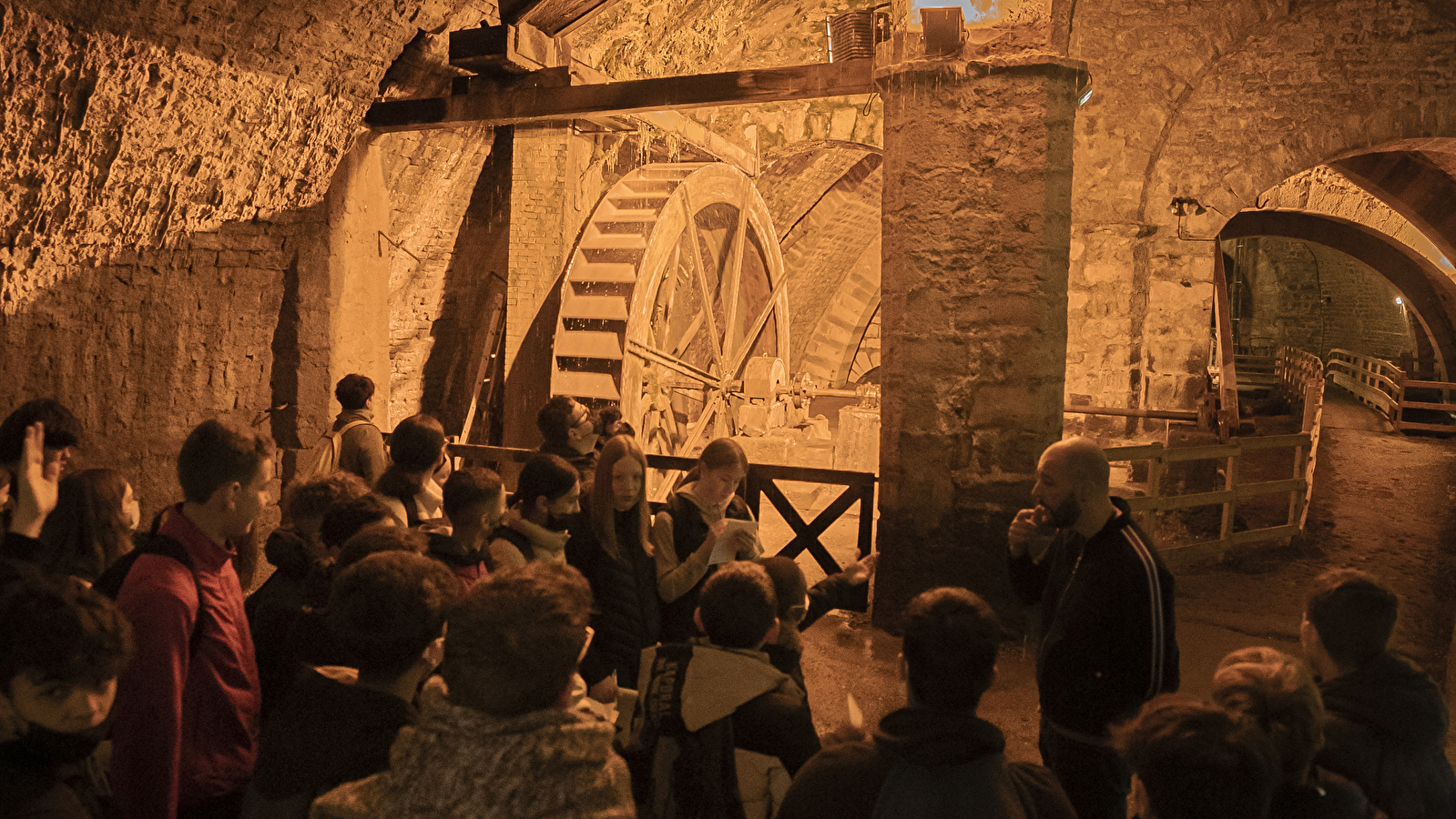 Le rendez-vous du sel : de Salins-les-Bains à Arc-et-Senans, Deux salines complémentaires pour comprendre l’histoire de la production de sel en Franche-Comté et l’ingéniosité des techniques...