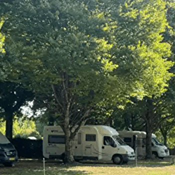 Aire de camping - DONZY