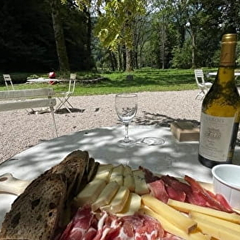 La Terrasse des Grottes - LES PLANCHES-PRES-ARBOIS