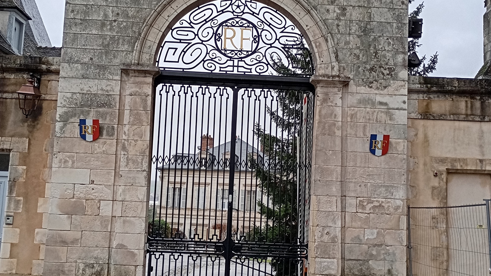 Visite Flash du mois de novembre : La préfecture d'Auxerre, une histoire d’évêques et de République. 