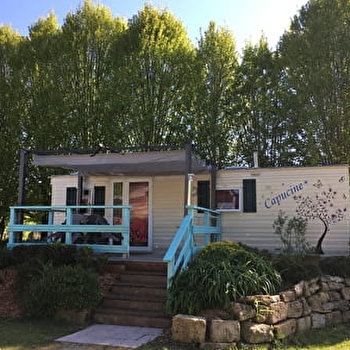 Camping Les Lûmes - L'ISLE-SUR-LE-DOUBS