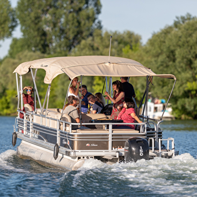 Apéritif flottant Millebuis par les Vignerons de Buxy 'spécial bateau bulles'