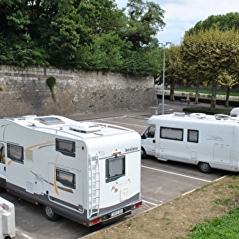 Besançon - aire de camping-cars Canot - BESANCON