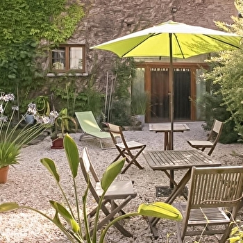 LA VIGNE DU PONT - VIEUX-CHATEAU