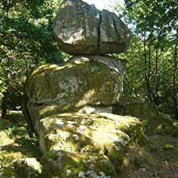 Circuit de la Pierre que Croule - DETTEY