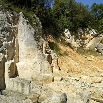 Une carrière au temps des Gallo-Romains - LA ROCHE-VINEUSE