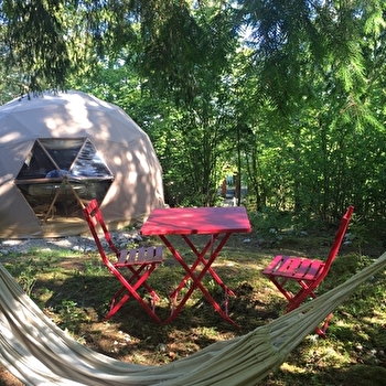 Dôme géodésique - Domaine du Bugnon - LAC-DES-ROUGES-TRUITES