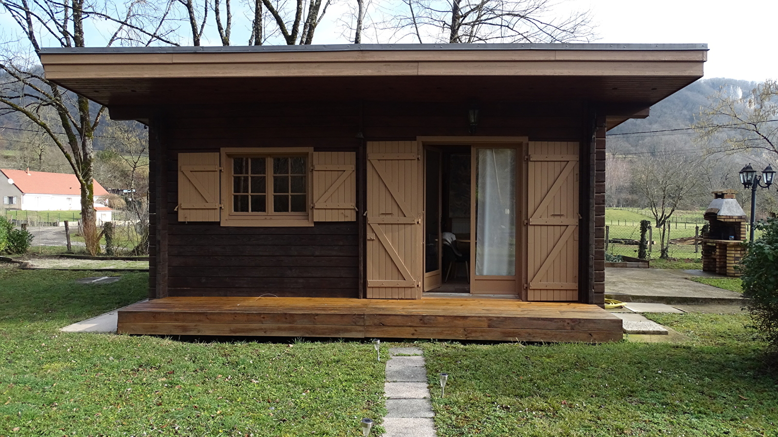 Chalet en bord de seille