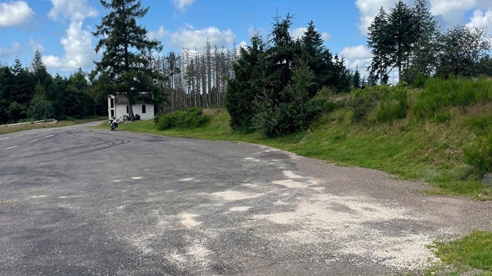 Aire de stationnement pour camping-cars