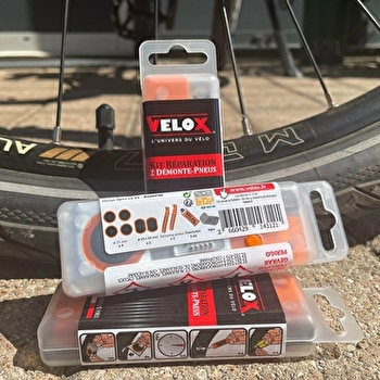 Kit de réparation de vélos au Bureau d'Information Touristique - BUXY