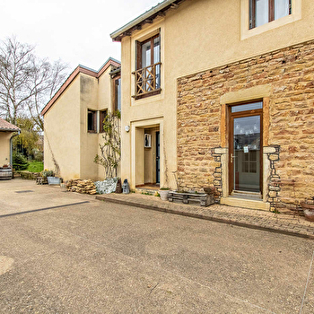 Les Piloselles - SOLUTRE-POUILLY