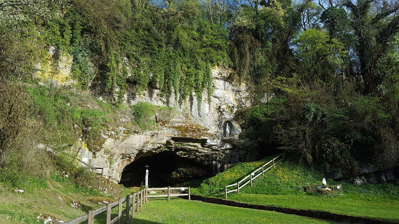 Grotte de la Balme d'Epy