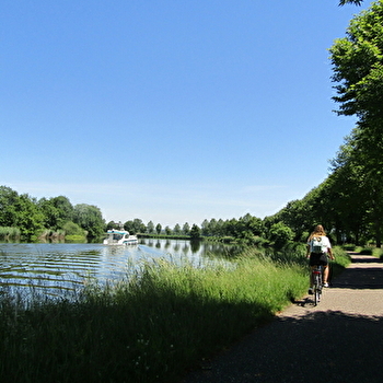 La Voie Bleue Gray-Seurre - GRAY