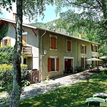 La Cab'âne en pierre - THOIRETTE-COISIA