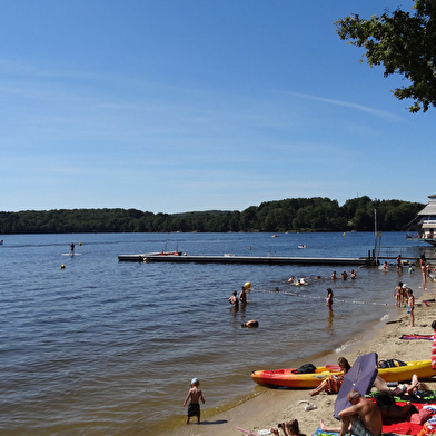 Baignade au Lac des Settons