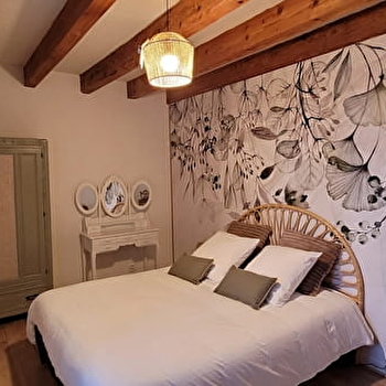 Des Histoires d'Anges Côté Jardin (Gîte) - TOURNUS