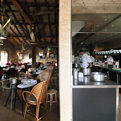 La Colline du Colombier - Le Grand Couvert